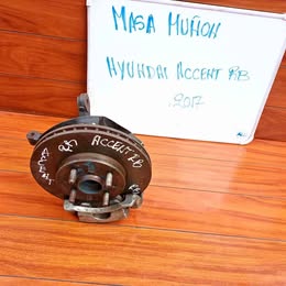 Masas-muñón hyundai accent Rb año:2014