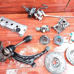 2 bandejas Nissan v-16 twimcan año:2006