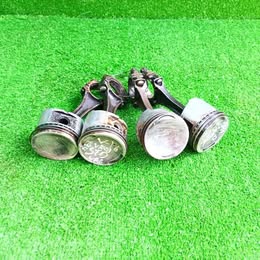 4 pistones con sus bielas Nissan v-16 tapa roja año:1994