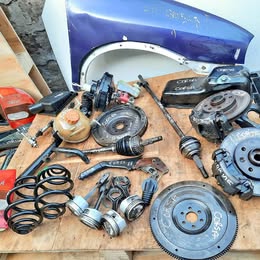 Dos caliper chevrolet corsa 1.6 año:2004