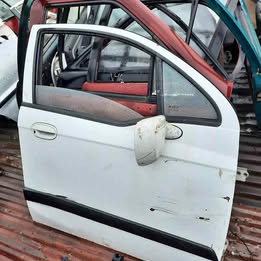 Luneta puerta chevrolet spark año:2011