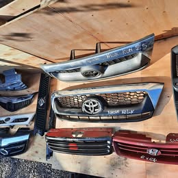 Mascarilla Toyota hilux kun año:2012
