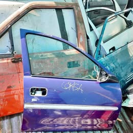 Puerta chevrolet corsa 1.6 año:2005