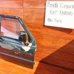 Puerta pelada Fiat fiorino año:2000