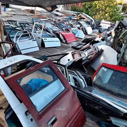 Puerta pelada trasera chevrolet luv 2.3 año:1996