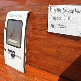 Puerta trasera con su vidrio Citroën C-15 año:2000