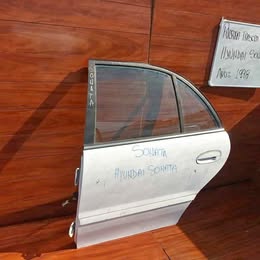 Vidrio de puerta hyundai sonata año:1997
