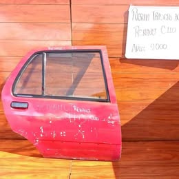 Vidrio de puerta Renault clio año:2000