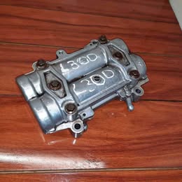 Bomba de aceite mitsubishi L-300 año:2009