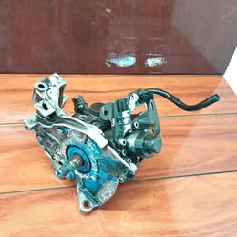 Bomba inyectora Peugeot  partner 1.6 año:2006