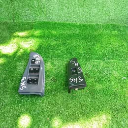 Botonera alza vidrio Samsung sm3 año:2013