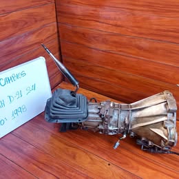 Caja de cambio Nissan d-21 2.4 año:1999