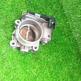 Cuerpo aceleración (detalle) chevrolet onix año:2017