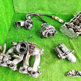 Cuerpo aceleración Nissan v-16 ex-salon año:2004