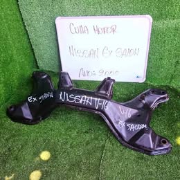 Cuna de motor Nissan v-16 twimcan año:2005