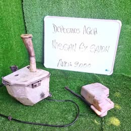 Deposito de agua Nissan v-16 ex-salon año:2000