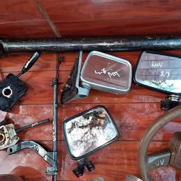 Dos espejos chevrolet luv 2.3 año:1994