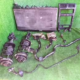 Dos suspensión MacPherson Nissan v-16 ex-salon año:2000