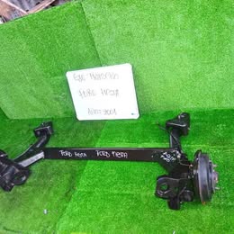 Eje trasero ford fiesta año:2002