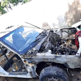 Masa-muñón Nissan v-16 twimcan año:2005