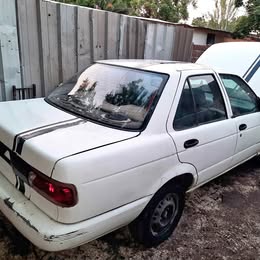 Parabrisa trasero Nissan v-16 twimcan año:2004