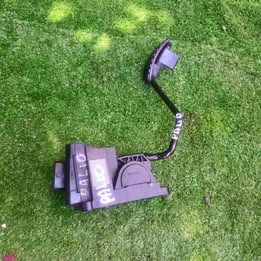 Pedal Fiat palio 1.3 año:2009