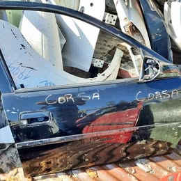 Puerta chevrolet corsa 1.6 año:2005