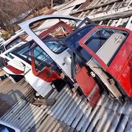 Puerta Nissan v-16 twimcan año:2000