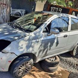 Puerta pelada chevrolet spark 1.0 año:2009