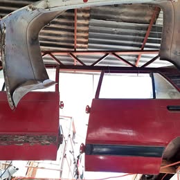 Puerta trasera suzuki maruti año:2001