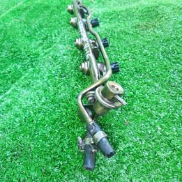 riel-con-inyectores-nissan-v-16-ex-salon-ano-2000-FB2673102466355765.jpg Riel con inyectores Nissan v-16 ex-salon año:2000