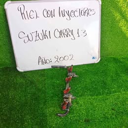 Ríel con sus inyectores originales suzuki carry 1.3