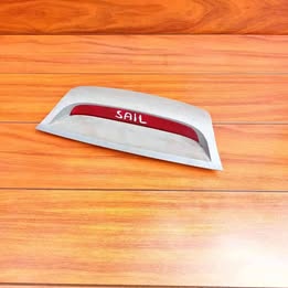 Tercera luz de frenos chevrolet sail 1.4 classic año:2011-2015