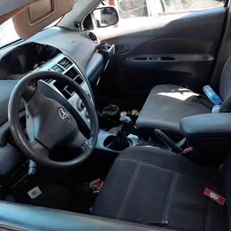 Torpeo Toyota yaris año:2008
