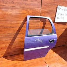 Vidrio chevrolet corsa año:2005