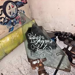 vidrio-chico-chevrolet-spark-1-0-ano-2007-FB1747812965926476.jpg Vidrio chico chevrolet spark 1.0 año:2007