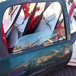 vidrio-trasero-chevrolet-corsa-1-6-ano-2005-FB1184954630233574.jpg Vidrio trasero chevrolet corsa 1.6 año:2005