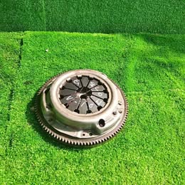 Volante de inercia Nissan v-16 twimcan año:2002