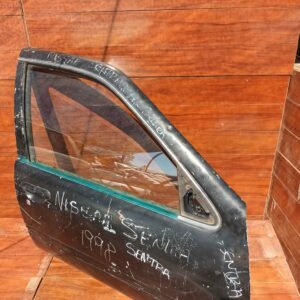Puerta Derecha Nissan Sentra 1998