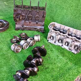 4 pistones con sus bielas Fiat fiorino 1.5 año:1998