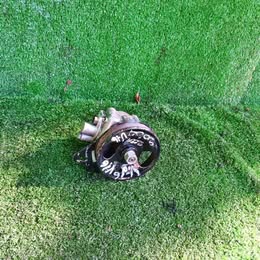 Bomba de dirección Nissan v-16 twimcan año:2005