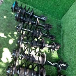 Cada marcpherson Nissan v-16 twimcan año:2003