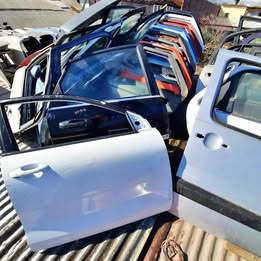 Chapa completa kia Río año:2018