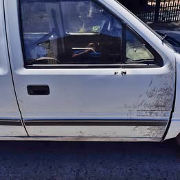 Chapa de puerta chevrolet luv 2.3 año:1995