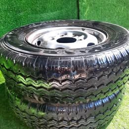 Dos ruedas Nissan d-21 2.4 año:2000