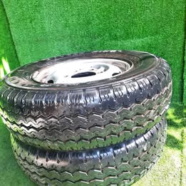 Dos Ruedas Nissan d-21 2.4 año:2002