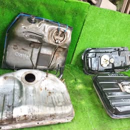 Estanque de combustible Nissan v-16 ex-salon año:2000