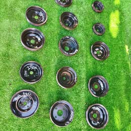 Pola Nissan v-16 tapa Roja año:1994