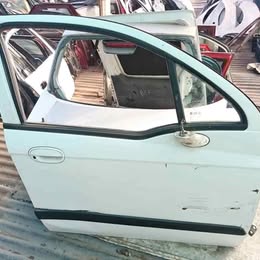 Puerta copiloto chevrolet spark 1.0 año:2011