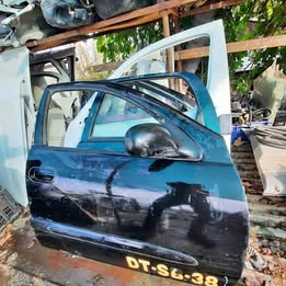 Puerta copiloto Samsung sm3 año:2014